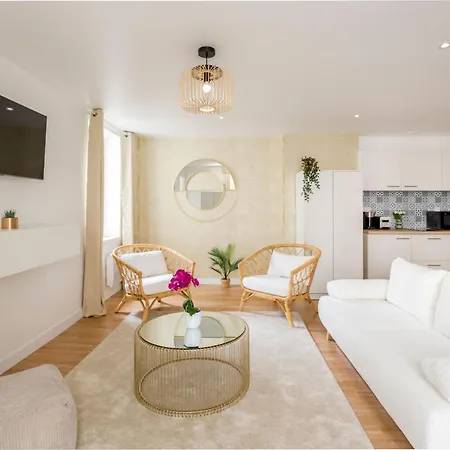 Merveil Family - Champs Elysees - Roosevelt Appartamento Parigi