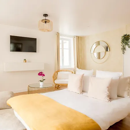 Merveil Family - Champs Elysees - Roosevelt *
